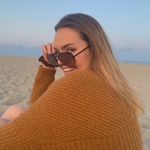 Meet your Posher, Jaclyn